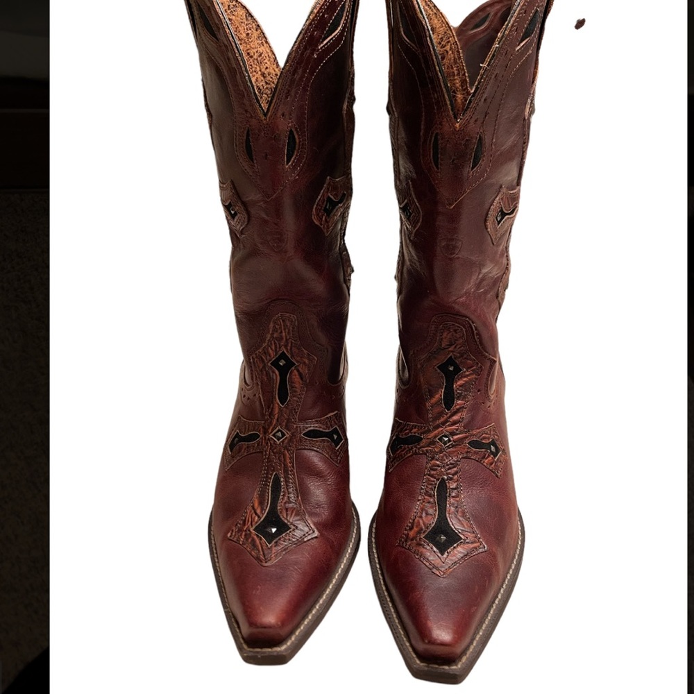 Gorgeous Ariat Boots!